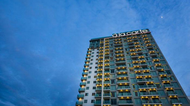 khach-san-a-la-carte-da-nang-beach-800x450